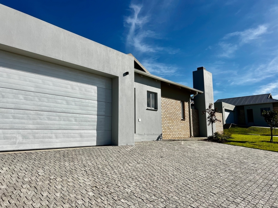 3 Bedroom Property for Sale in Mooikloof Country Estate Western Cape